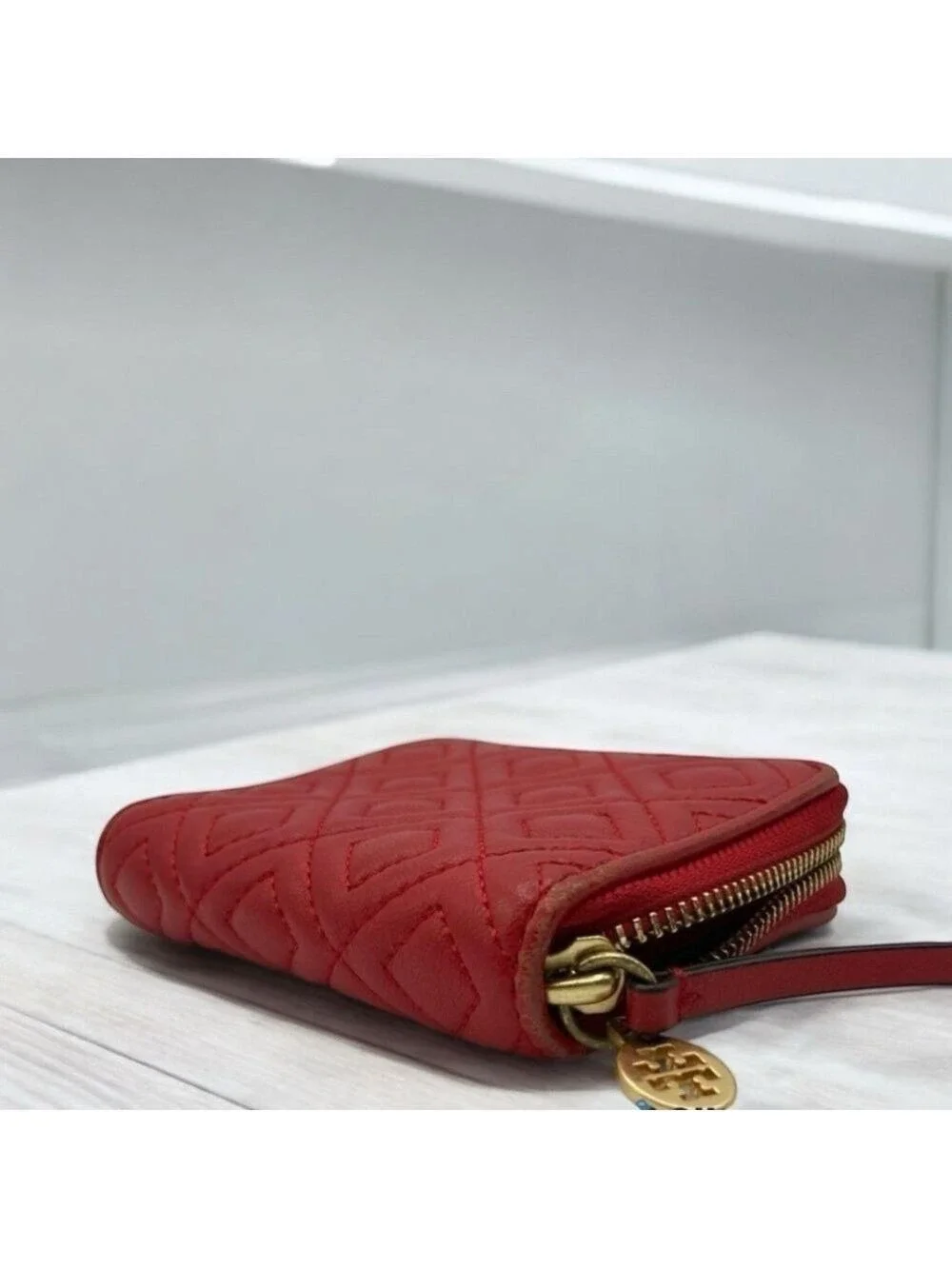 Tory Burch Cherry Red Quilted Leather Zip Wallet EUC – Authentic & Gorgeous!